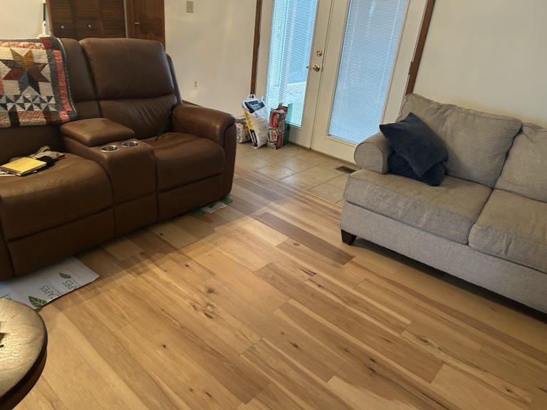 hardwood-flooring-installation-family-room