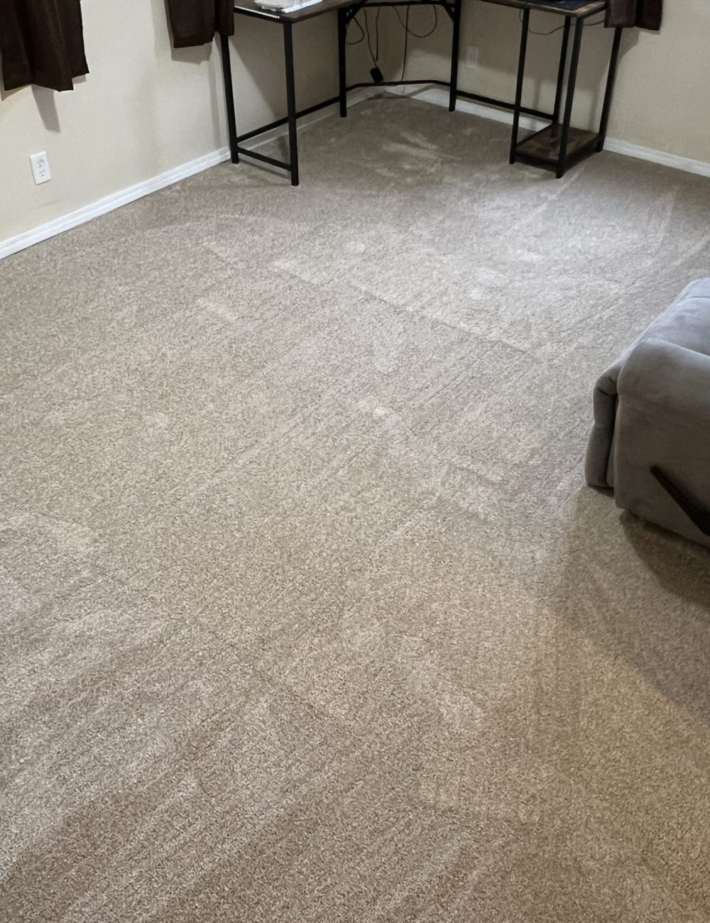 beige-carpet-installation-home-theater-room