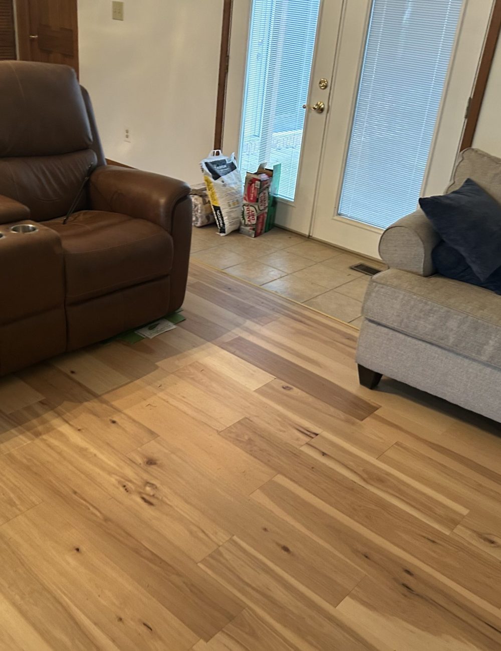 hardwood-flooring-installation-family-room